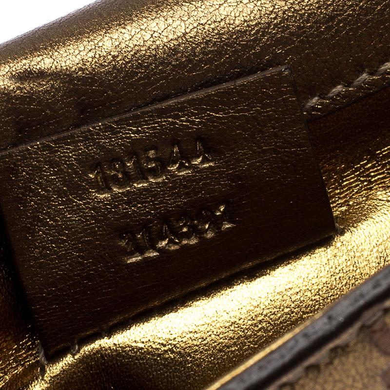 Gucci Gold Guccissima Brieftasche aus Leder mit Lederschnalle im Angebot 5