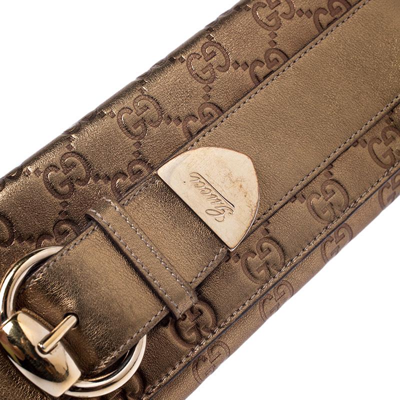 Gucci Gold Guccissima Leather Buckle Continental Wallet In Good Condition In Dubai, Al Qouz 2