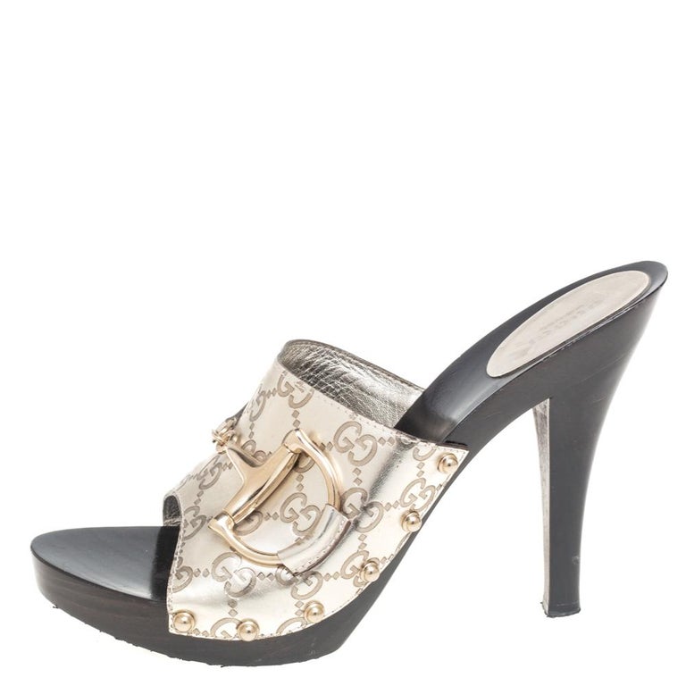 Gucci Gold Guccissima Leather Icon Bit Clog Sandals Size 41 at 1stDibs | gucci  clogs, gucci clog heels, gucci horsebit clogs
