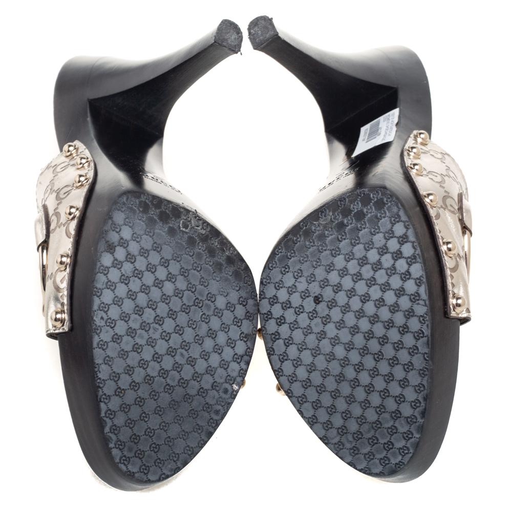 Gucci Gold Guccissima Leather Icon Bit Clog Sandals Size 41 In Good Condition In Dubai, Al Qouz 2