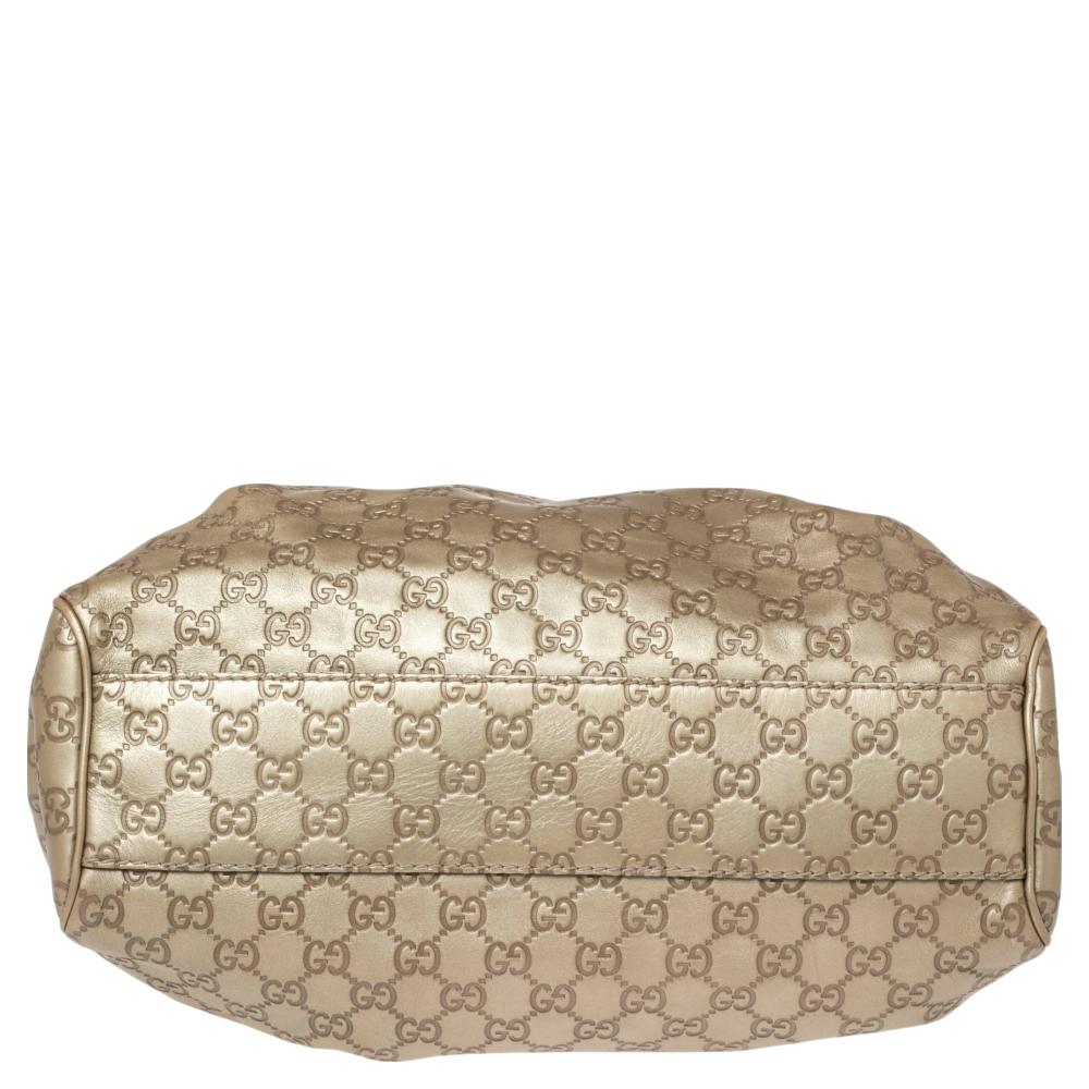 Gucci Gold Guccissima Ledertasche mit mittlerem Hahnentrittmuster im Zustand „Gut“ in Dubai, Al Qouz 2