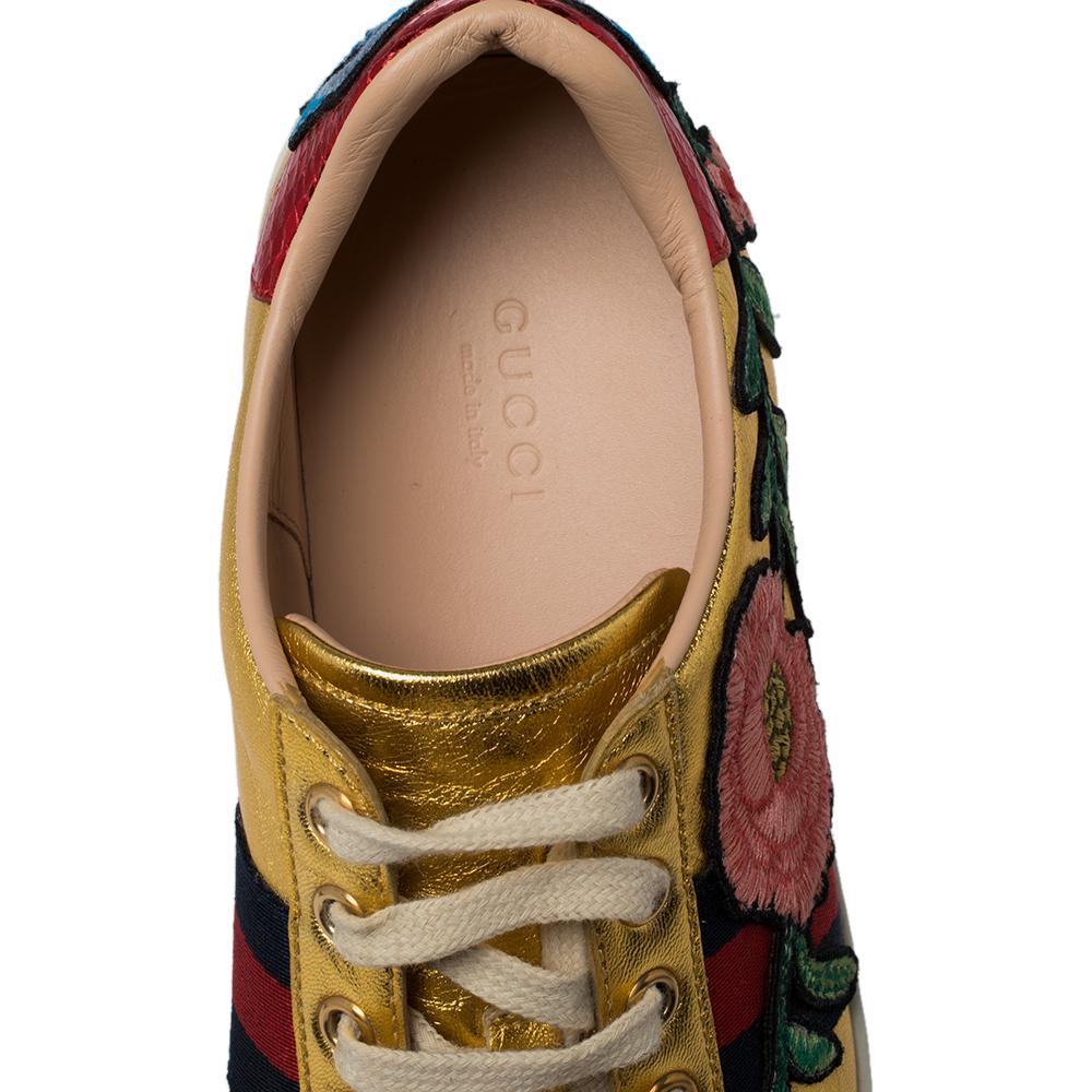 Gucci Gold Leather Ace Lace Up Sneakers Size 37 In Good Condition In Dubai, Al Qouz 2