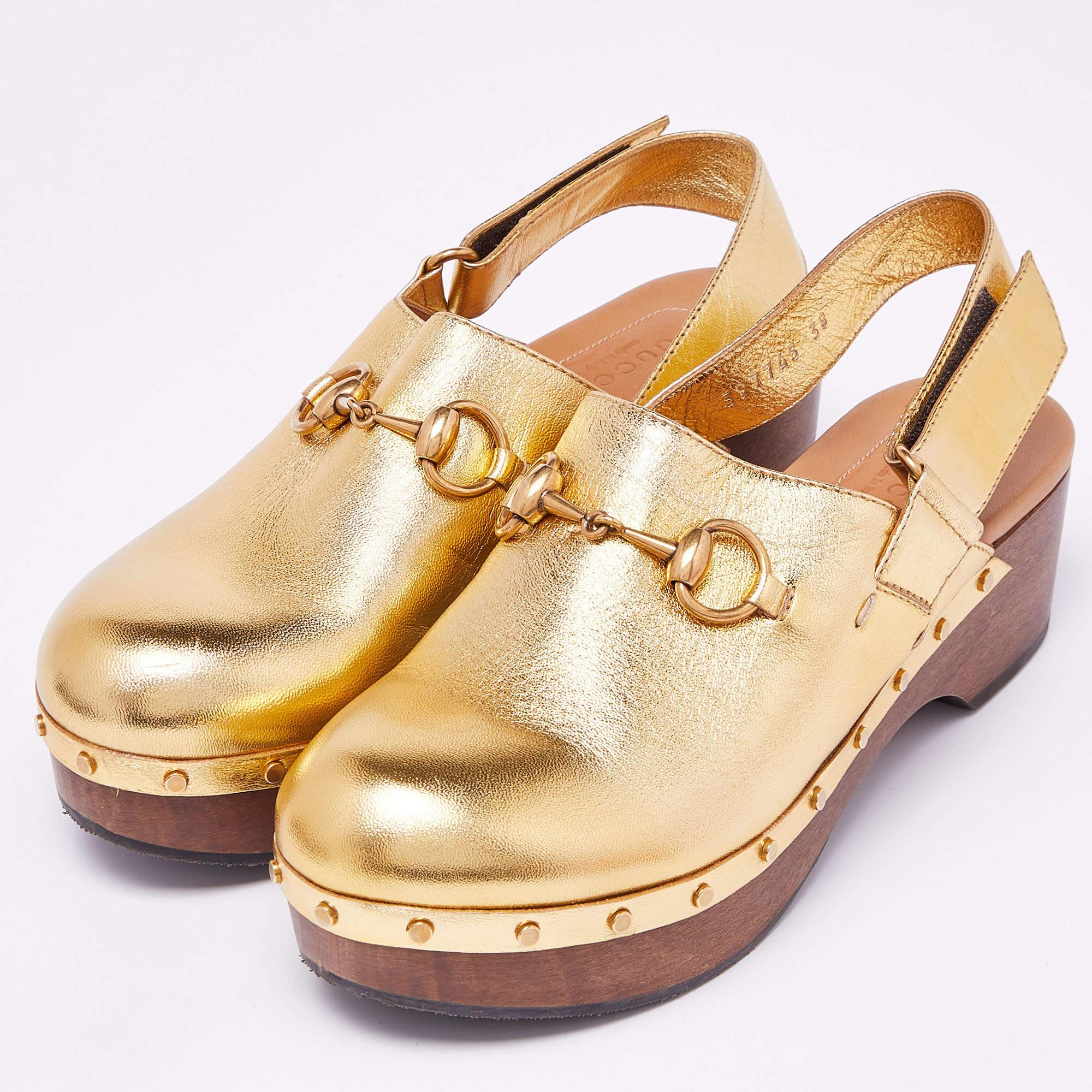 Gucci Gold Leather Amstel Horsebit Slingback Clog Sandals Size 38 In Good Condition For Sale In Dubai, Al Qouz 2