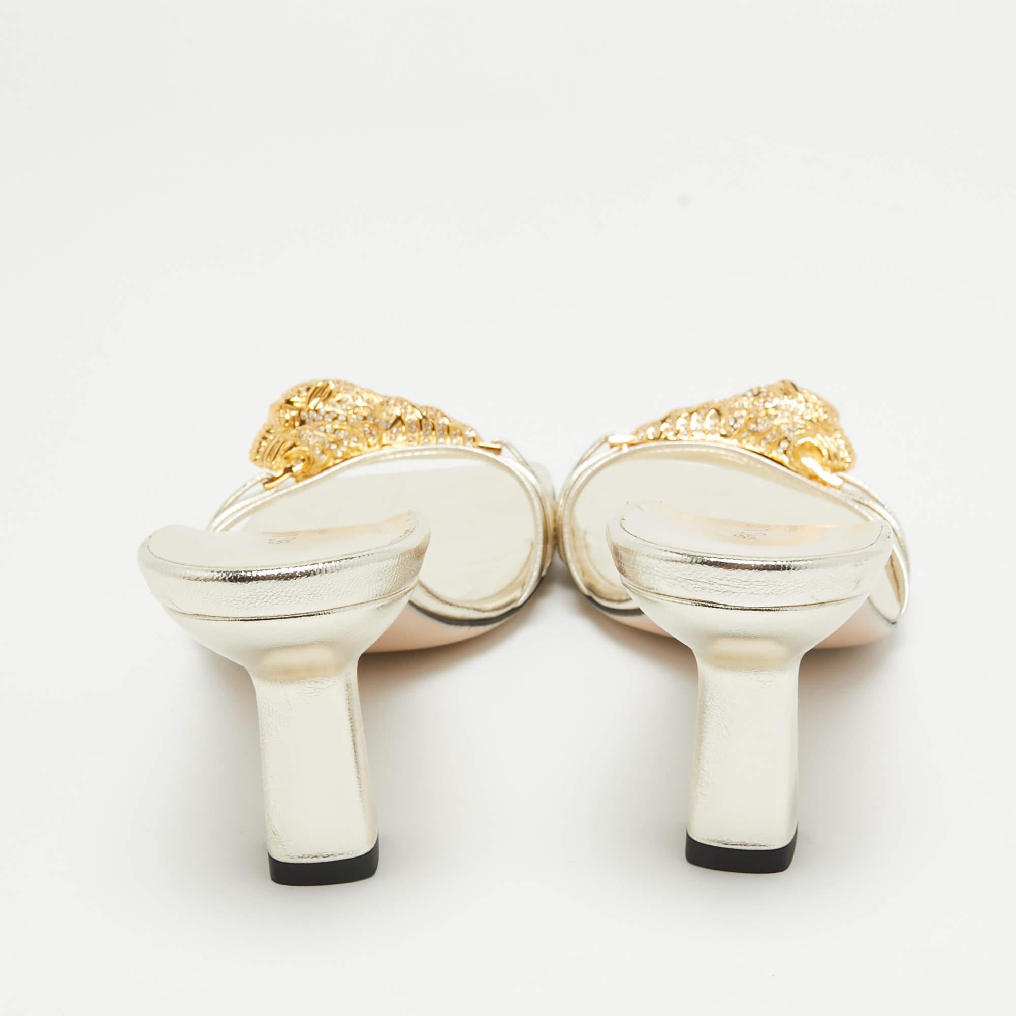 Gucci Gold Leather Dora Crystal Tiger Head Embellished Slide Sandals Size 37.5 For Sale 4