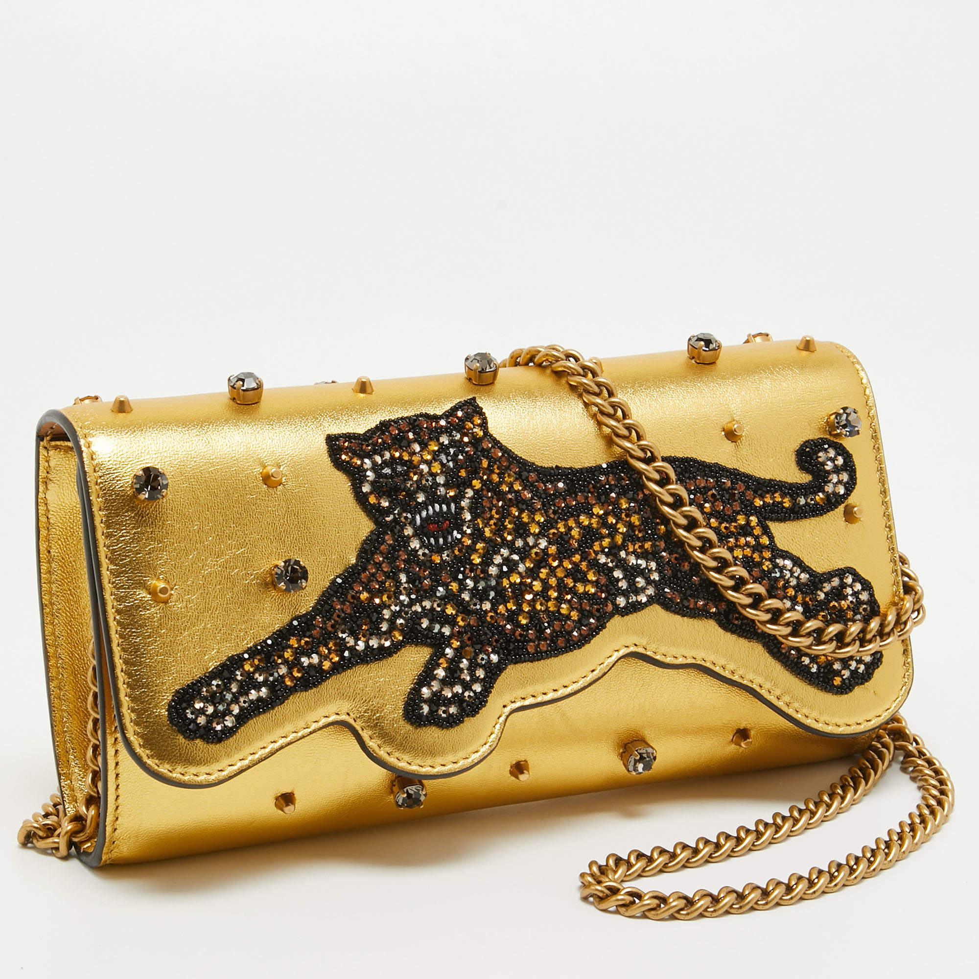 Gucci Gold Leather Embroidered Tiger Crystal Studded Chain Clutch For Sale 7