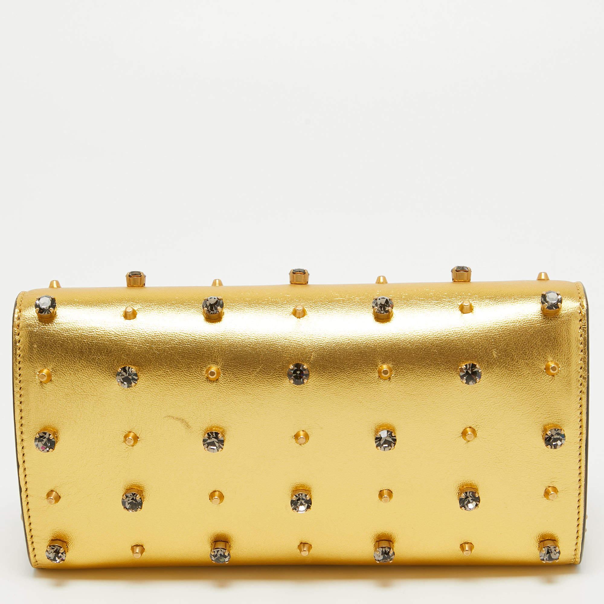 Women's Gucci Gold Leather Embroidered Tiger Crystal Studded Chain Clutch For Sale