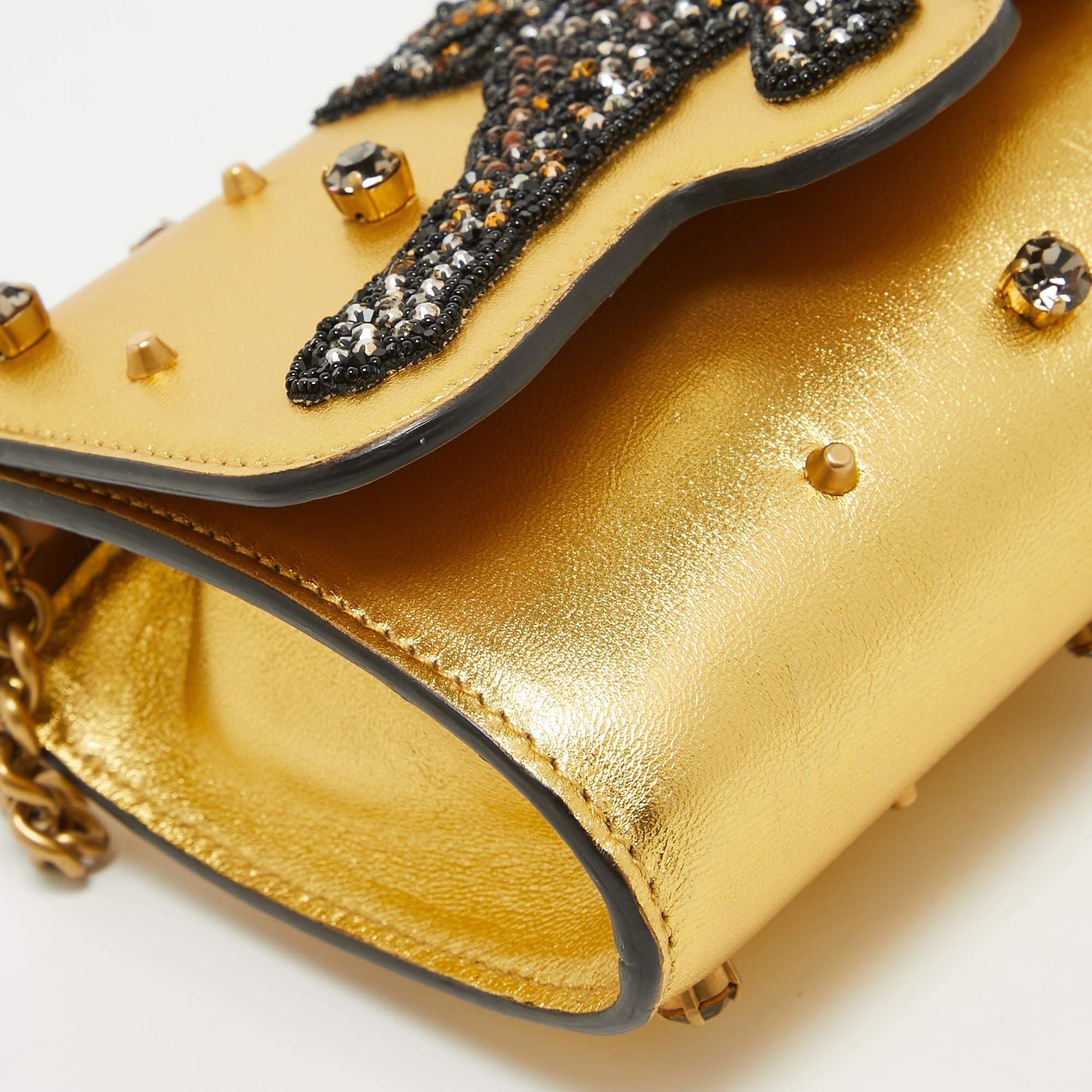 Gucci Gold Leather Embroidered Tiger Crystal Studded Chain Clutch For Sale 1