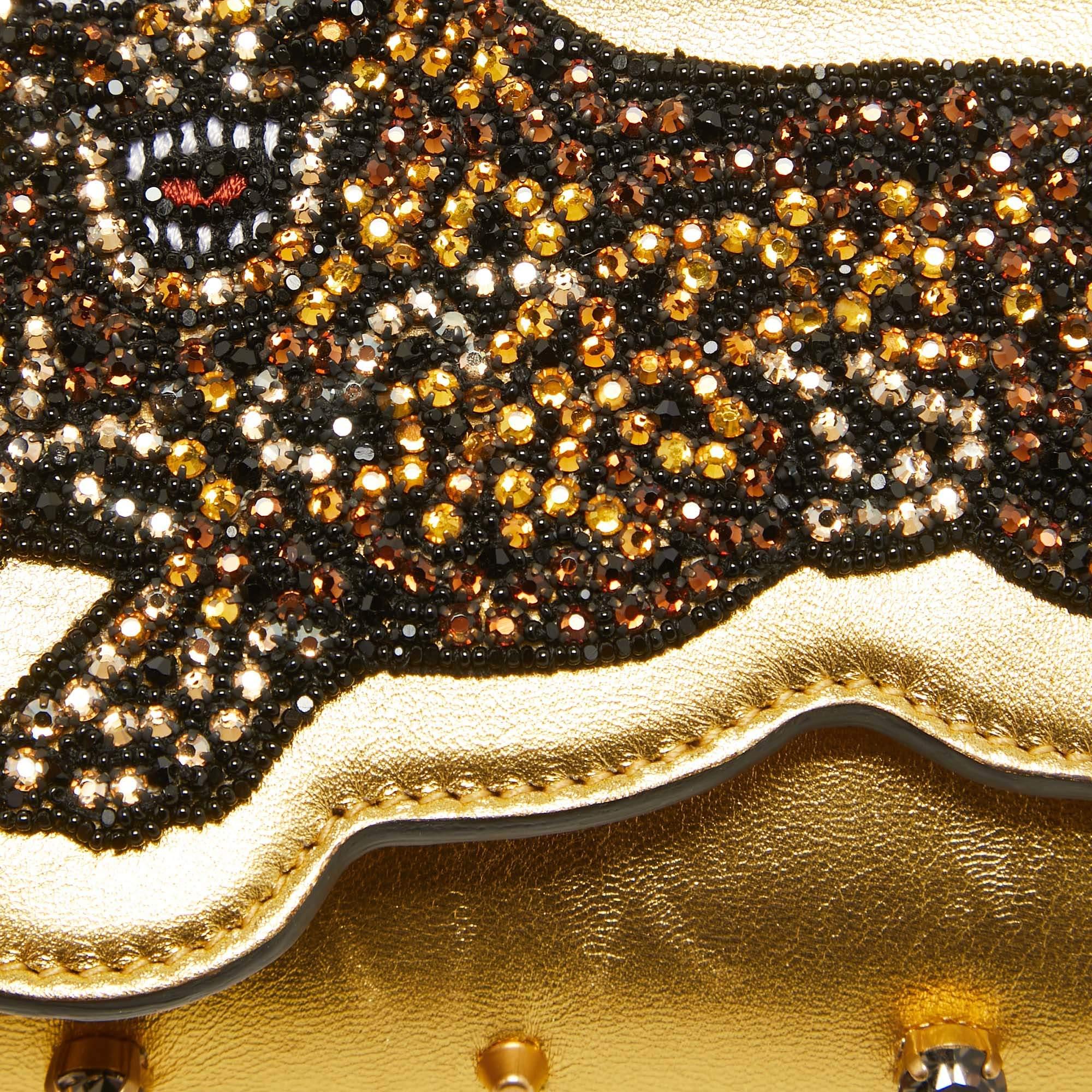 Gucci Gold Leather Embroidered Tiger Crystal Studded Chain Clutch For Sale 3