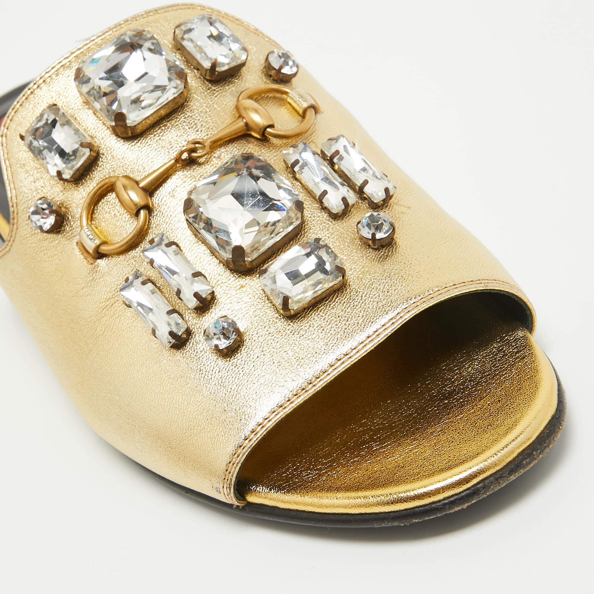 Gucci Gold Leather Horsebit Crystal Embellished Flat Slides Size 39 For Sale 2