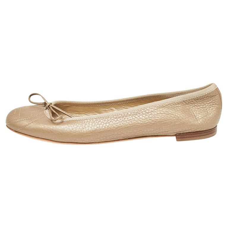 Gucci Gold Leather Interlocking G Detail Ballet Flats Size at