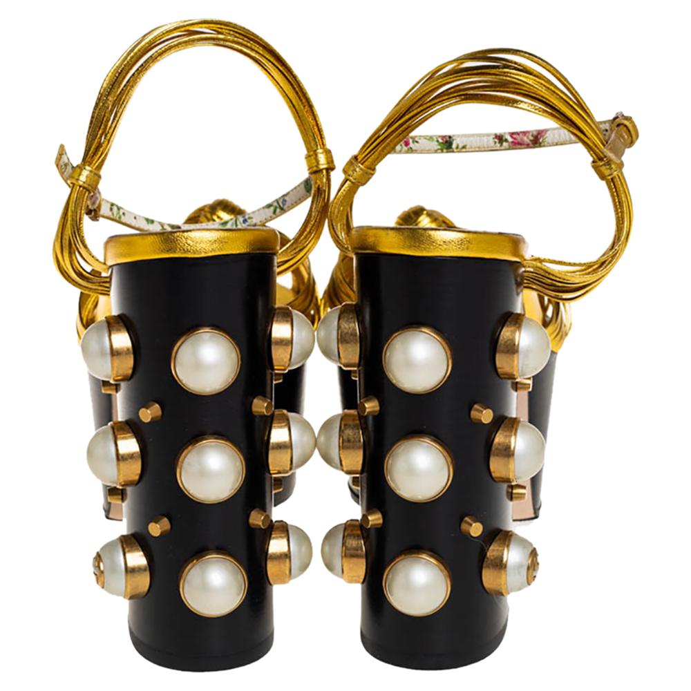 Gucci Gold Leather Knot Pearl Platform Sandals Size 36 In Excellent Condition In Dubai, Al Qouz 2