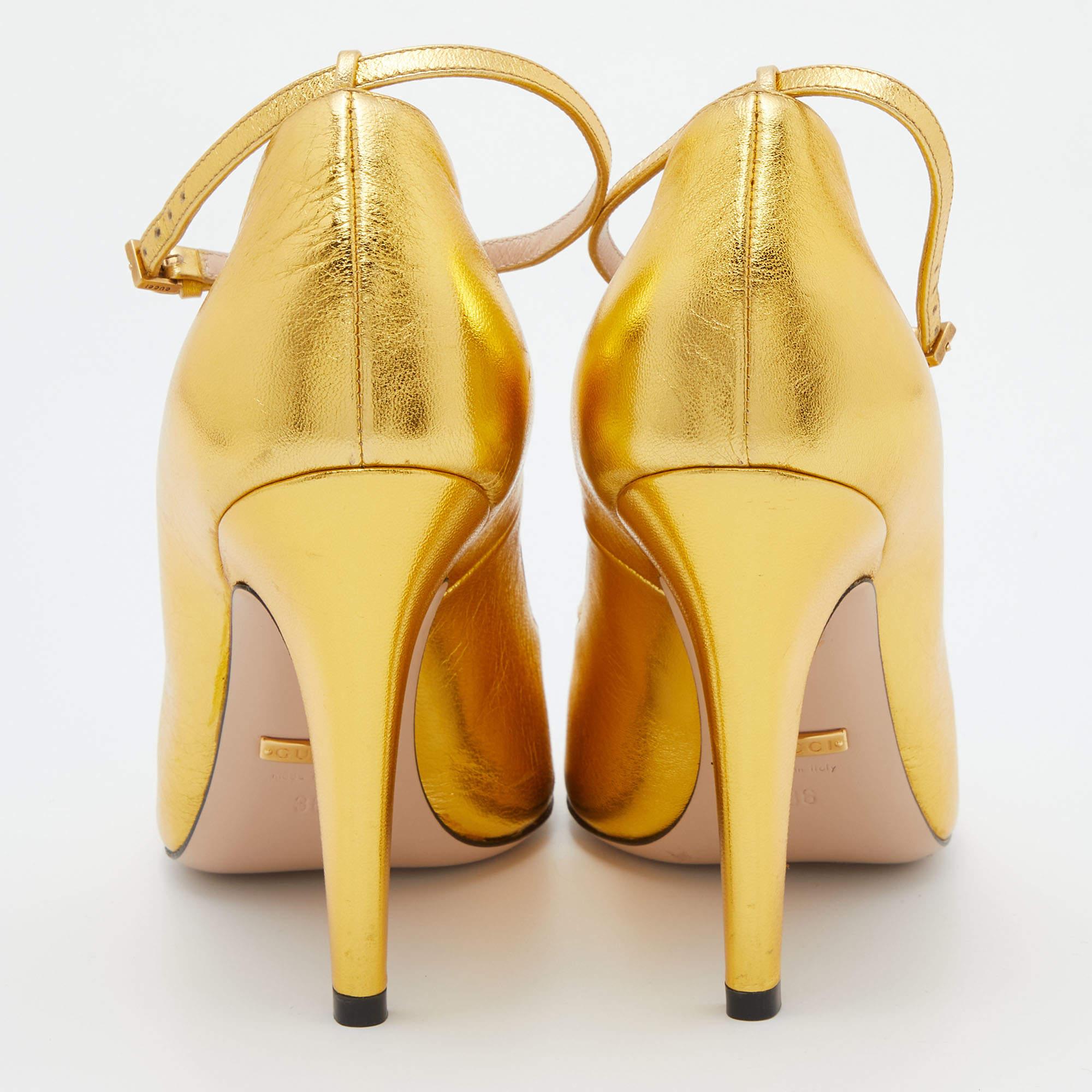 Gucci Gold Leather Molina Lips T Strap Sandals Size 36 1