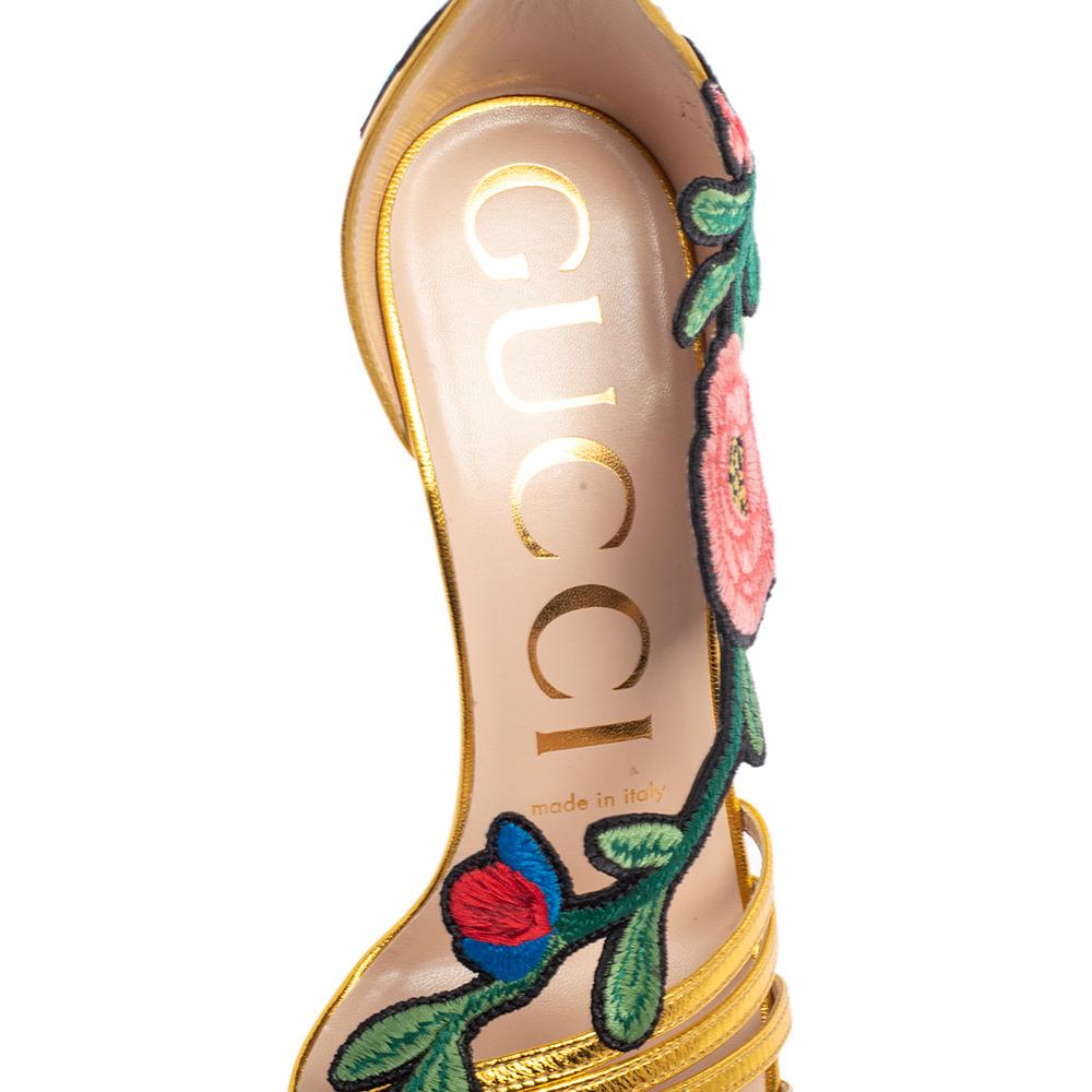 Gucci Gold Leather Ophelia Flower Embroidered Strappy Sandals Size 37 In New Condition In Dubai, Al Qouz 2