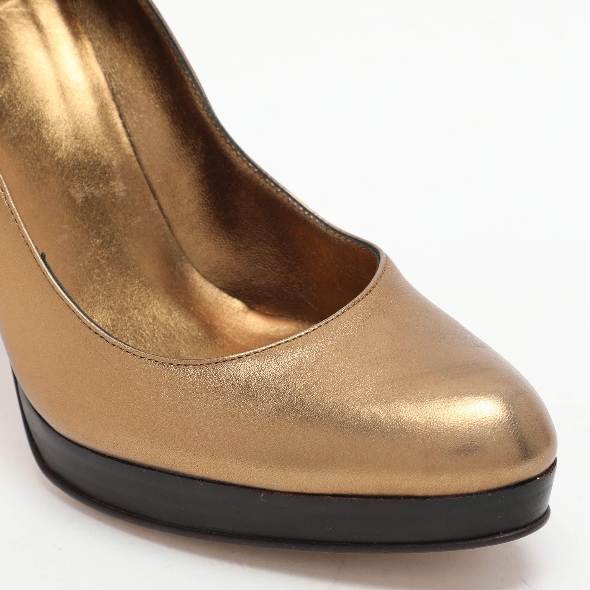 Gucci Gold Leather Pumps Size 37.5 For Sale 2