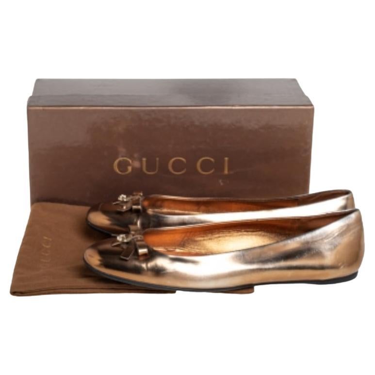 Gucci Gold Leather Slip on Bow Ballet Flats Size 39 For Sale 1