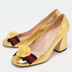 Gucci Gold Leather Web Bow Flower Applique Pumps Size 38