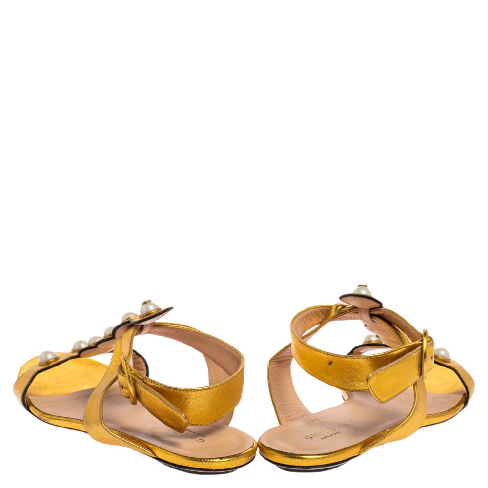gucci gold sandals flat