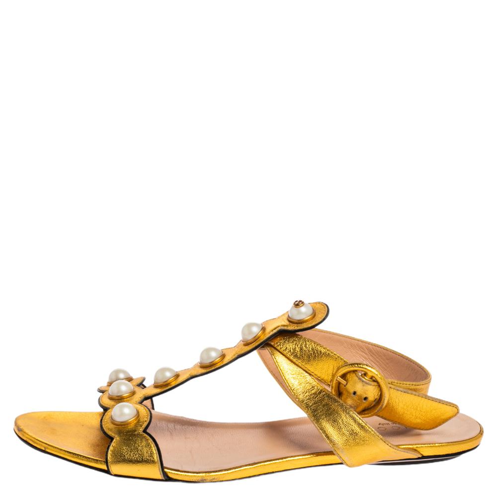 gucci gold flat sandals