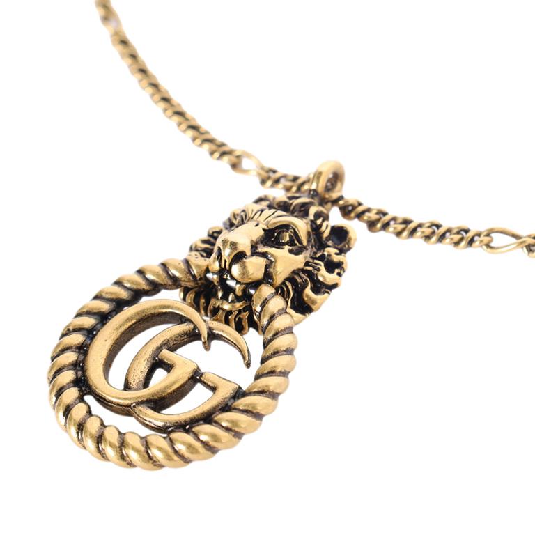 gucci lion pendant