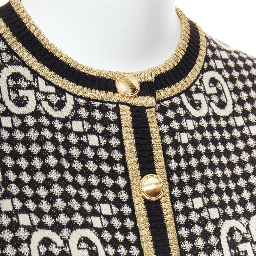 GUCCI gold lurex wool blend monogram jacquard preppy cardigan S
Reference: AAWC/A01306
Brand: Gucci
Designer: Alessandro Michele
Collection: SS 2023
Material: Wool, Blend
Color: Gold, Black
Pattern: Monogram
Closure: Button
Extra Details: This