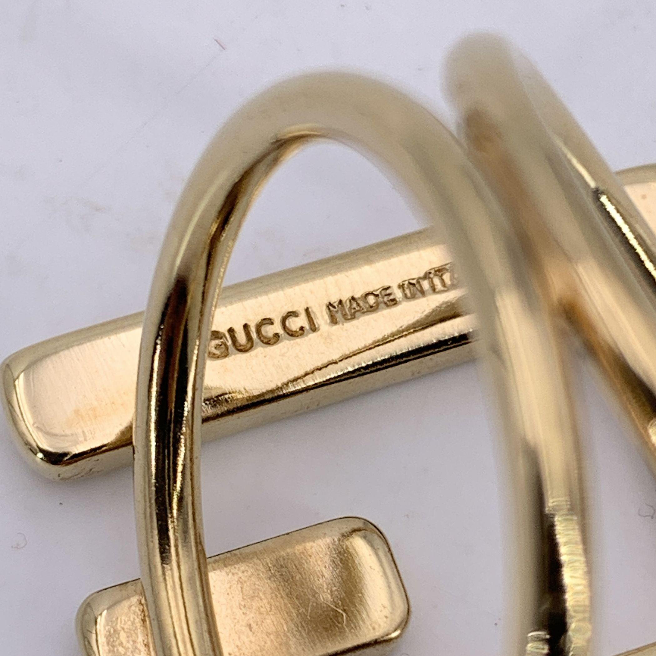 Gucci Gold Metall G Logo Schal Ring Halter Accessoire für Damen oder Herren im Angebot