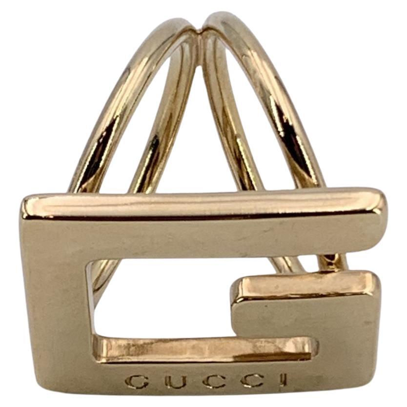 Gucci Gold Metall G Logo Schal Ring Halter Accessoire im Angebot