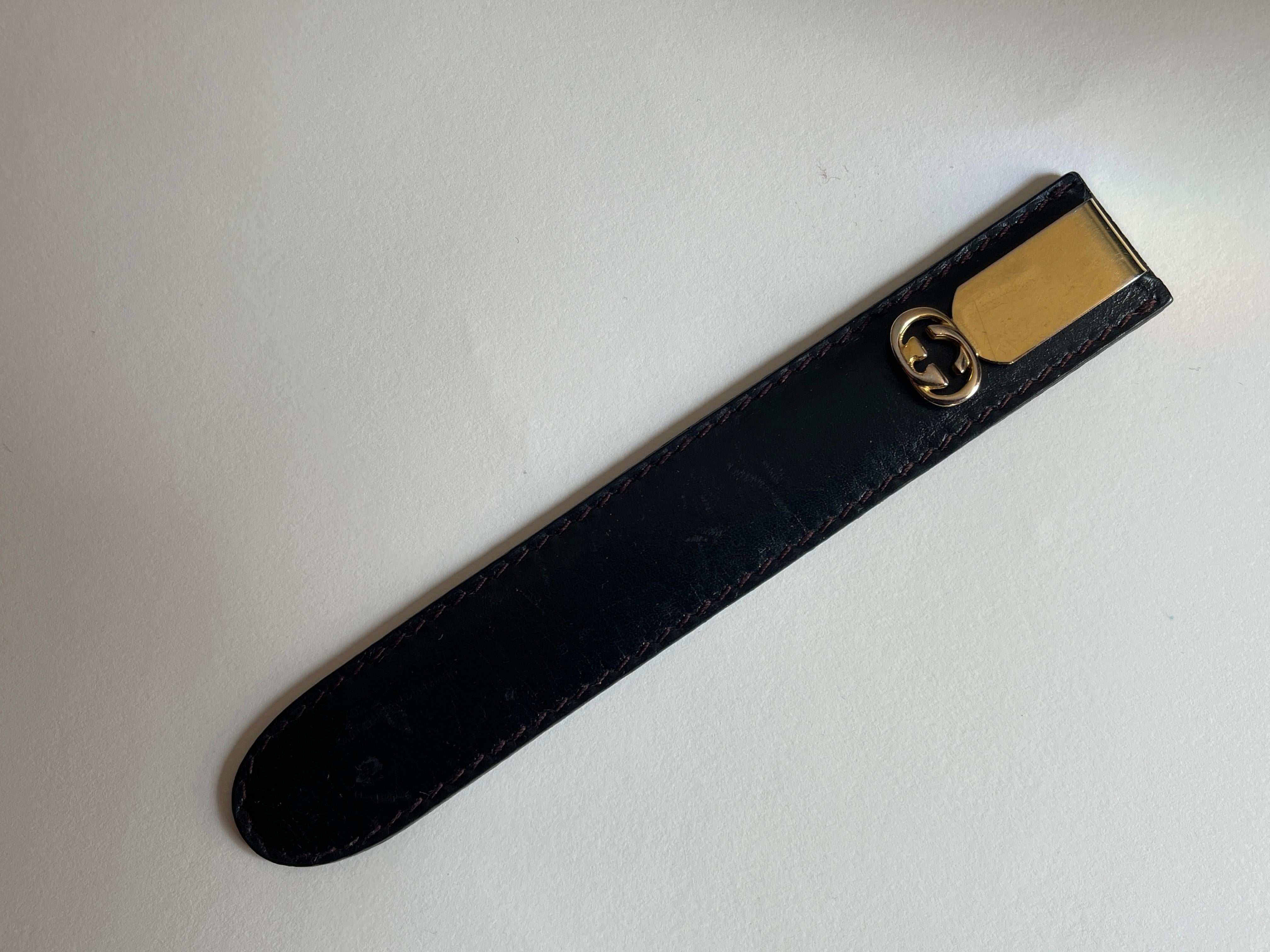 Embossed Gucci Gold Metal Letter Opener in Black Leather Case For Sale