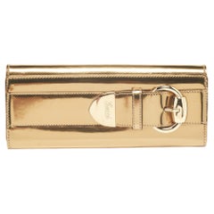 Gucci Gold Lacklederschnalle Continental Brieftasche mit Schnalle