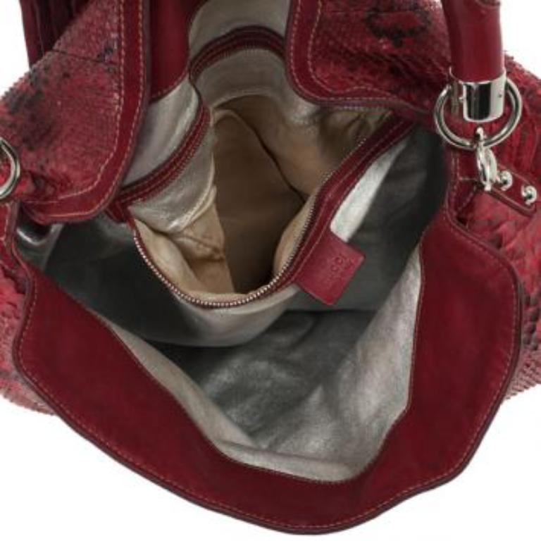 Gucci Borsa a manico superiore Babouska Indy grande in pitone rosso oro in vendita 4