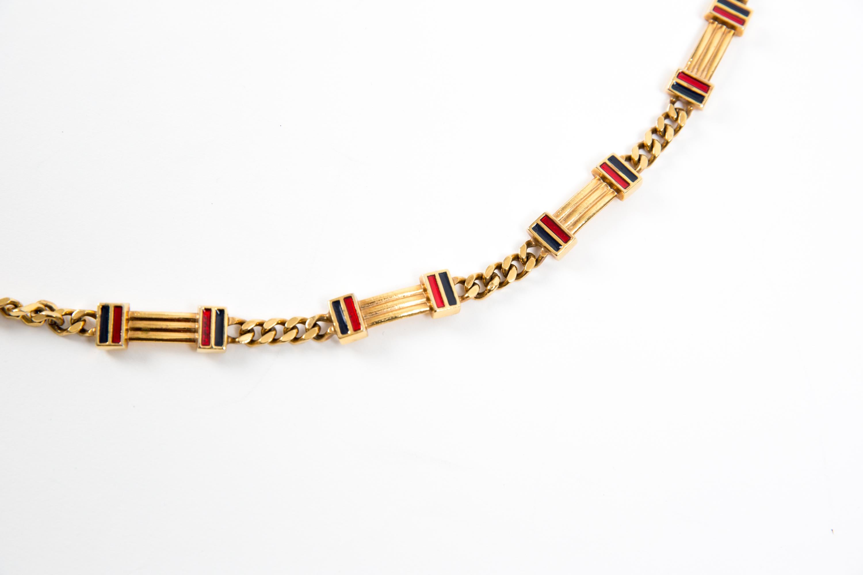 Gucci Gold Tone Metal Chain Belt In Good Condition For Sale In Paris, FR