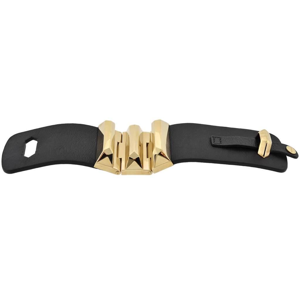 Gucci Goldfarbenes, goldfarbenes, Pyramiden-Gliederarmband aus breitem Leder Damen