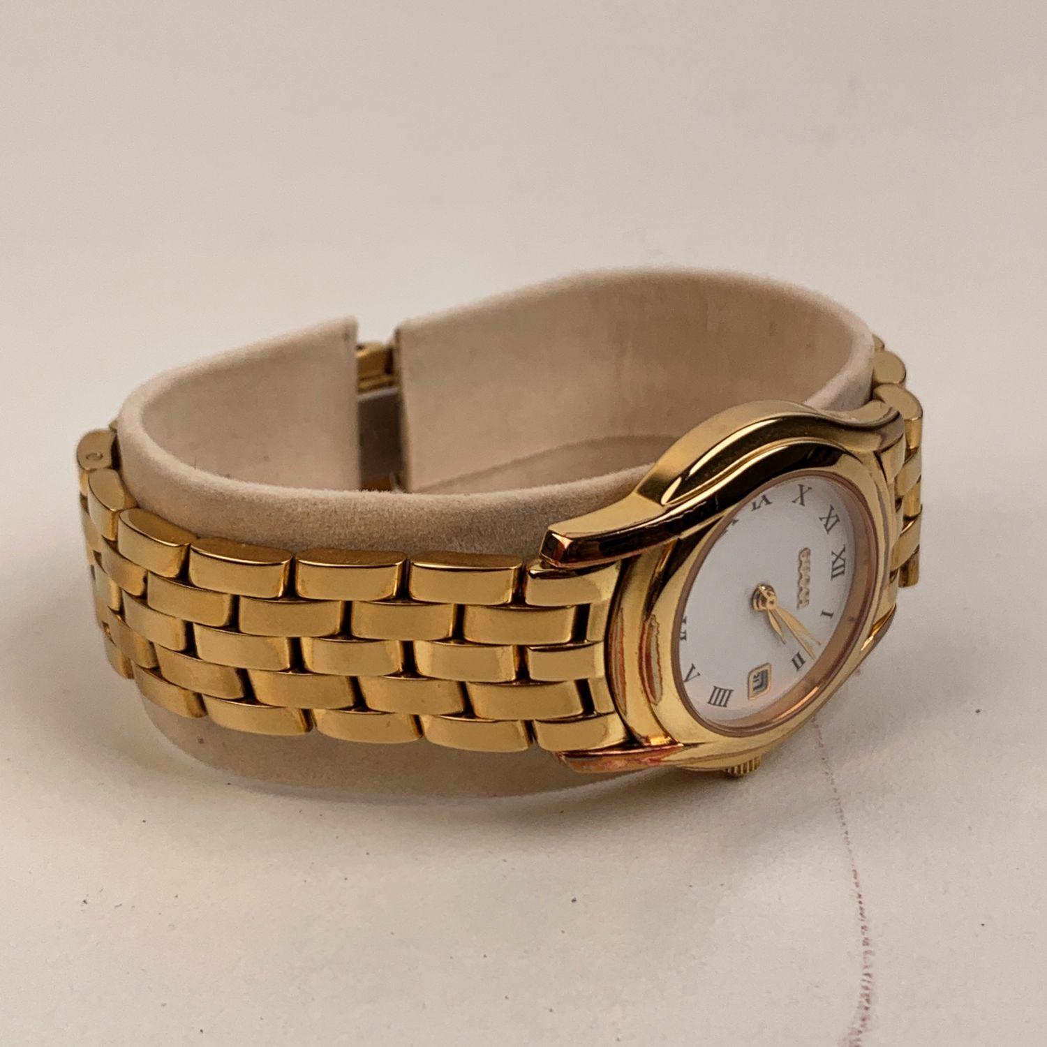 Gucci Gold Tone Stainless Steel 5400L Wrist Watch White Dial Gucci Gold Tone Stainless Steel 5400L Wrist Watch White Dial
