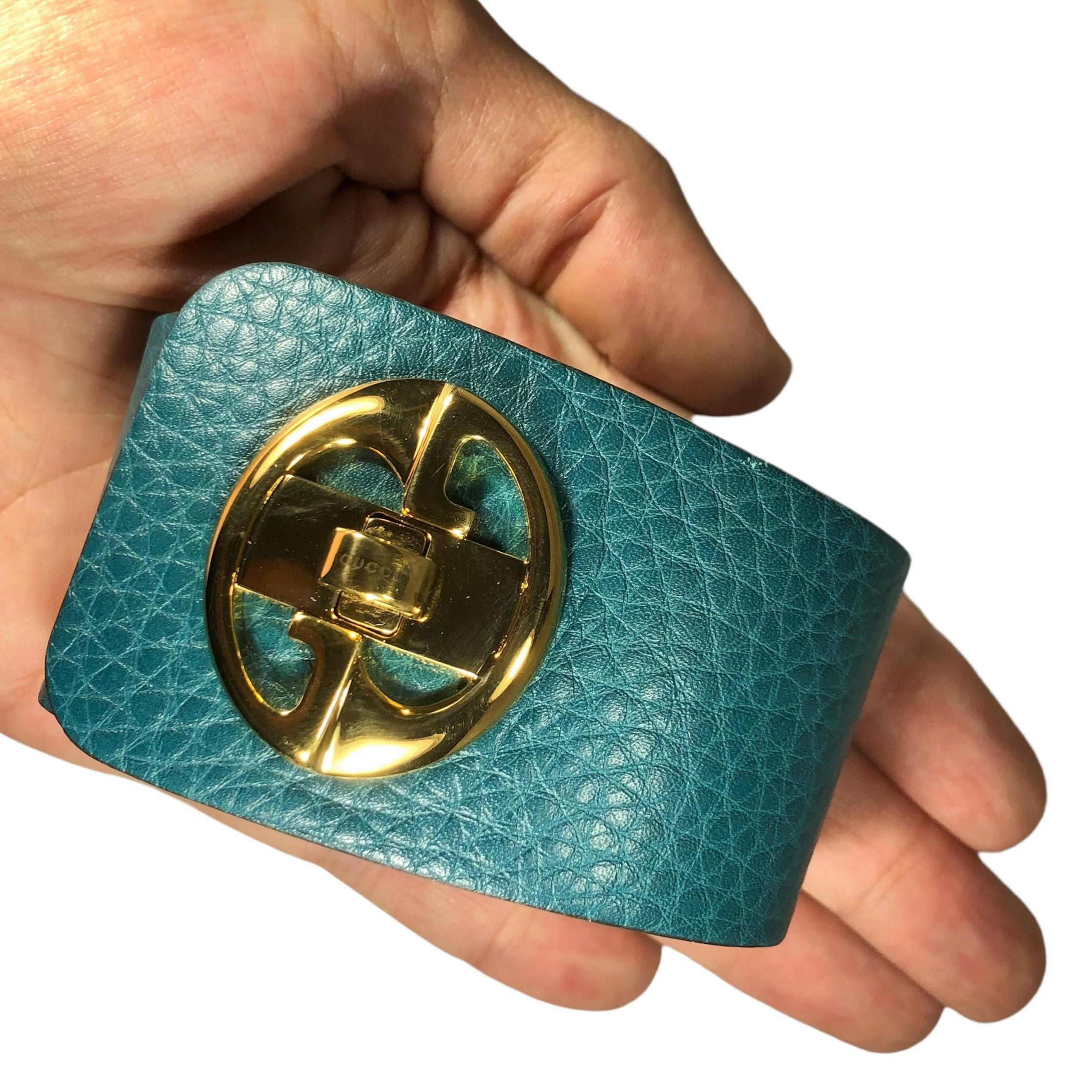 Gucci Gold Tone Turnkey GG  Teal Color Embossed Leather Bracelet  For Sale 3