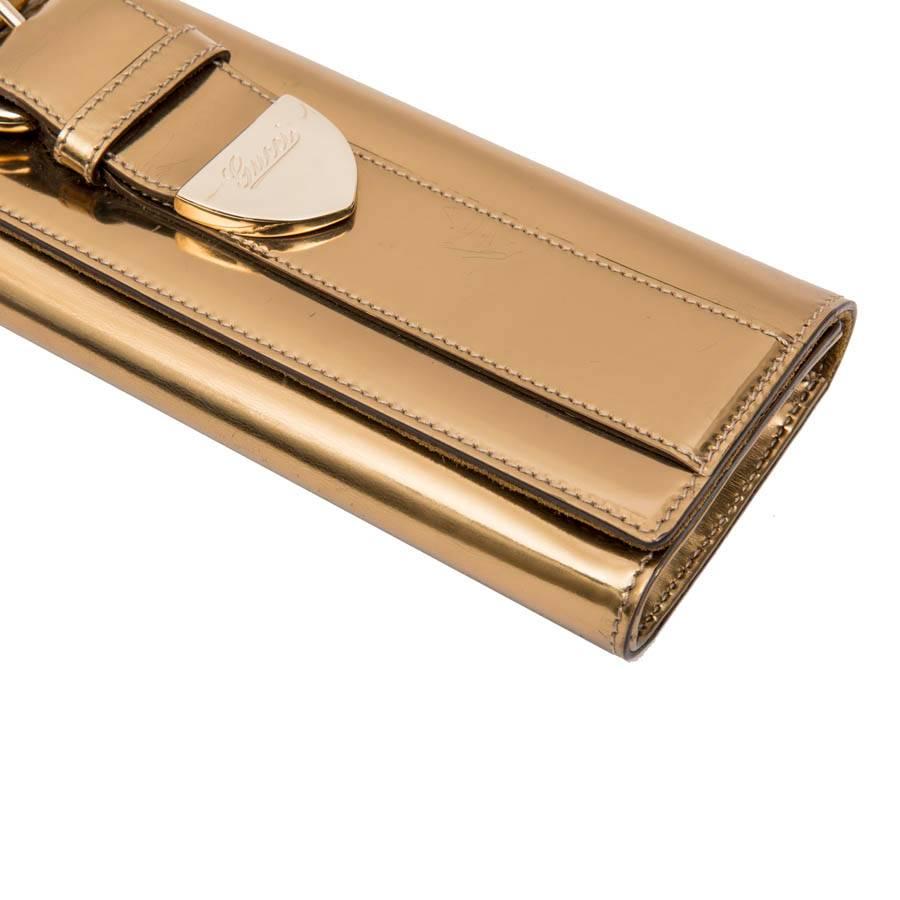 GUCCI Golden Leather Clutch 2