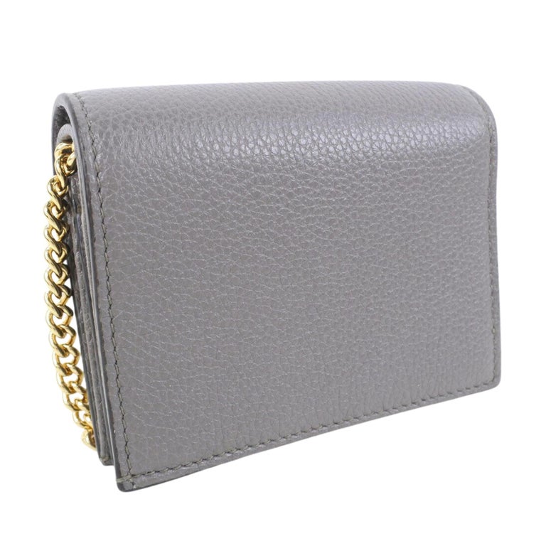 Gucci Grainy Calfskin Dusty Grey Zumi Chain Card Case Wallet (570660) In New Condition For Sale In Montreal, Quebec