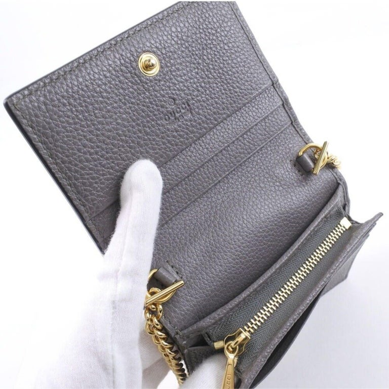 Gucci Grainy Calfskin Dusty Grey Zumi Chain Card Case Wallet (570660) For Sale 1