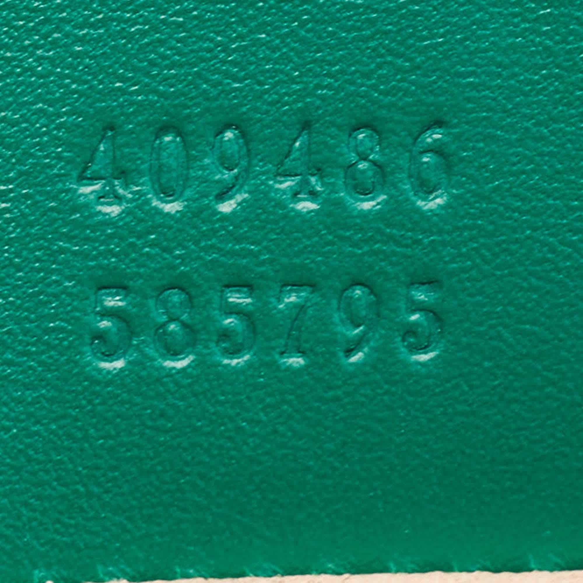 Gucci Green Guccissima Leather Medium Padlock Shoulder Bag In Good Condition For Sale In Dubai, Al Qouz 2