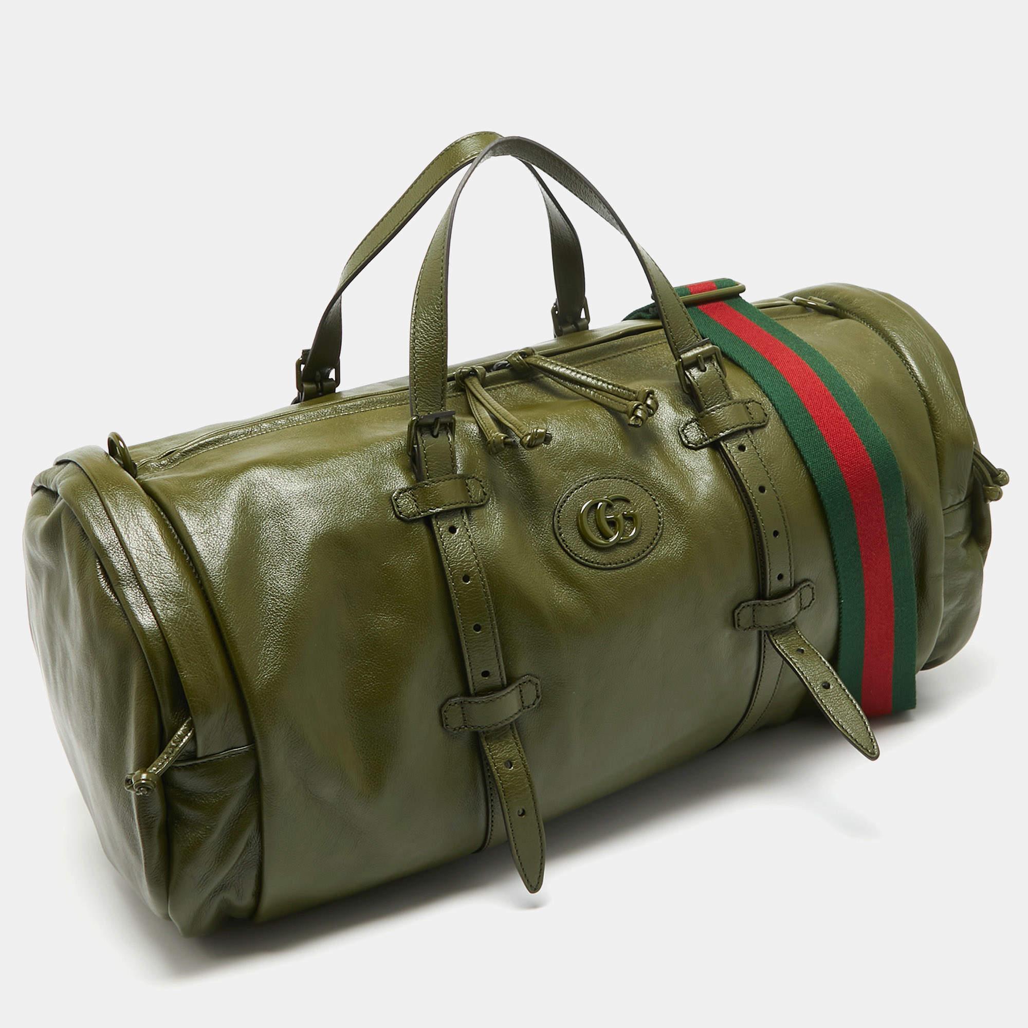 Gucci Green Leather Large Tonal Double G Duffle Bag In New Condition For Sale In Dubai, Al Qouz 2