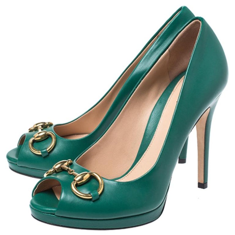 Gucci Green Leather New Hollywood Horsebit Peep Toe Pumps Size 35.5 For