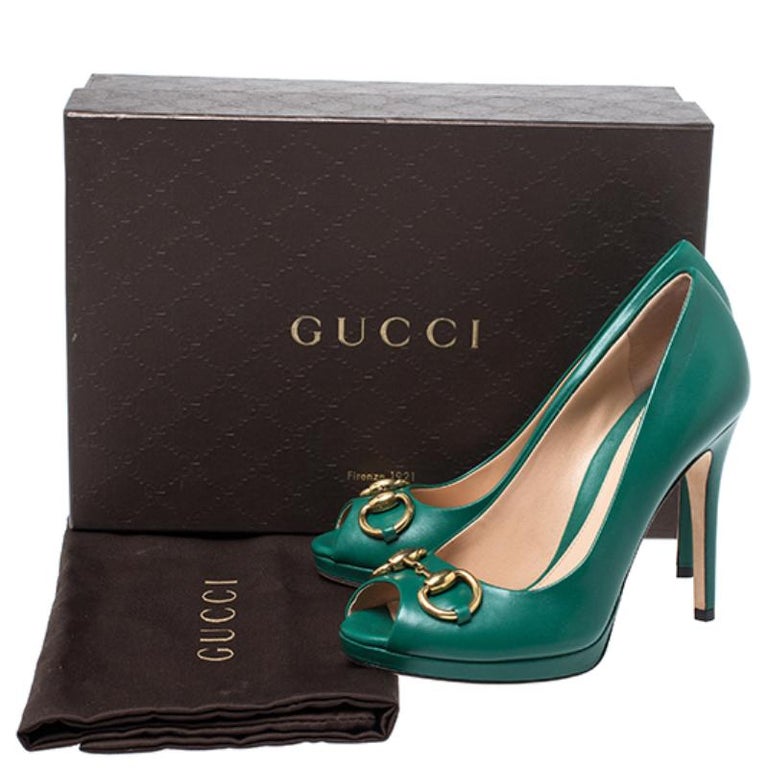 Gucci Green Leather New Hollywood Horsebit Peep Toe Pumps Size 35.5 For Sale at 1stDibs