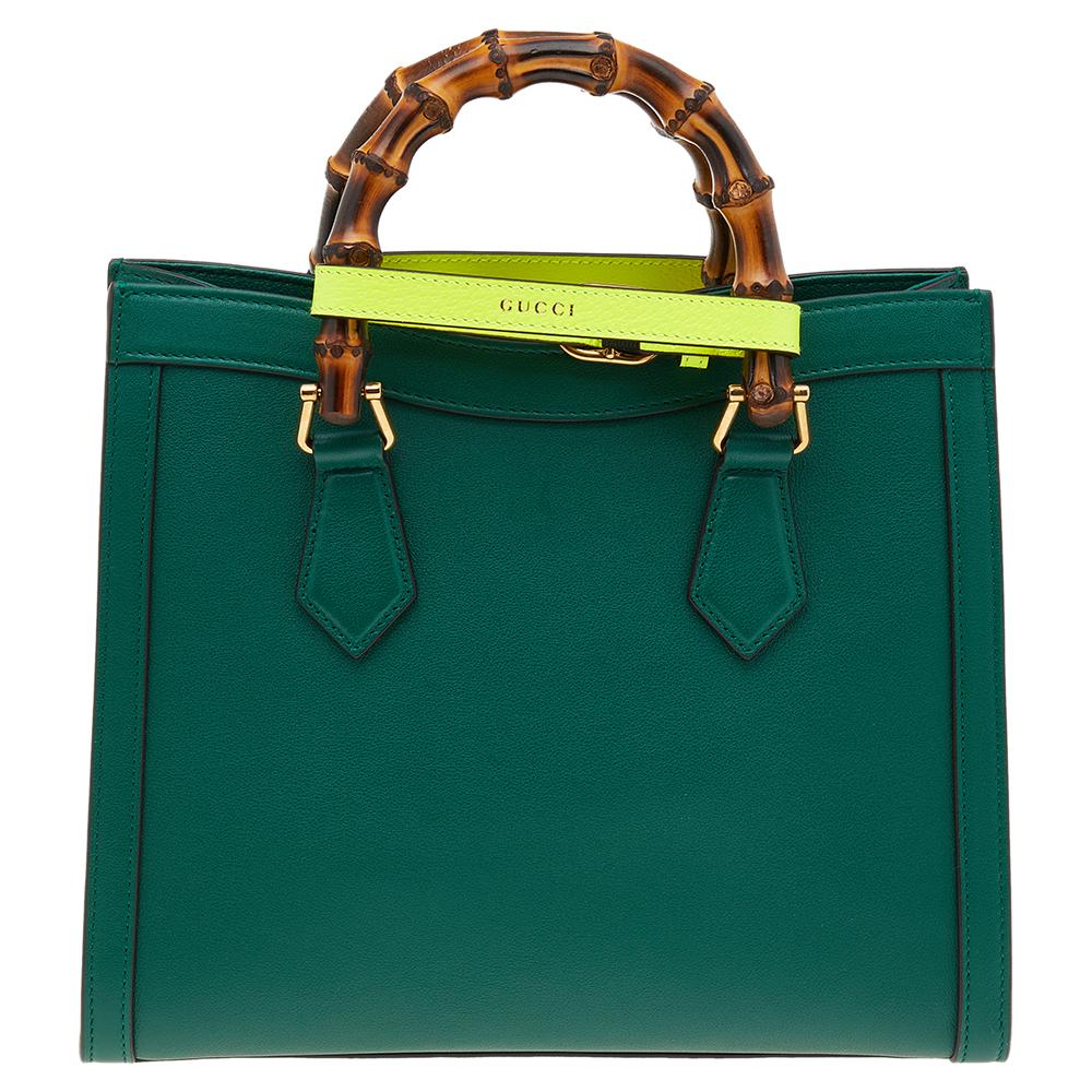 You are going to love owning this Diana tote from Gucci as it is well-made and brimming with luxury. The Diana tote has been crafted from leather and lined with Alcantara on the insides. It has a green hue and two bamboo handles for you to easily