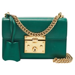 Borsa a tracolla con lucchetto piccola in pelle verde di Gucci