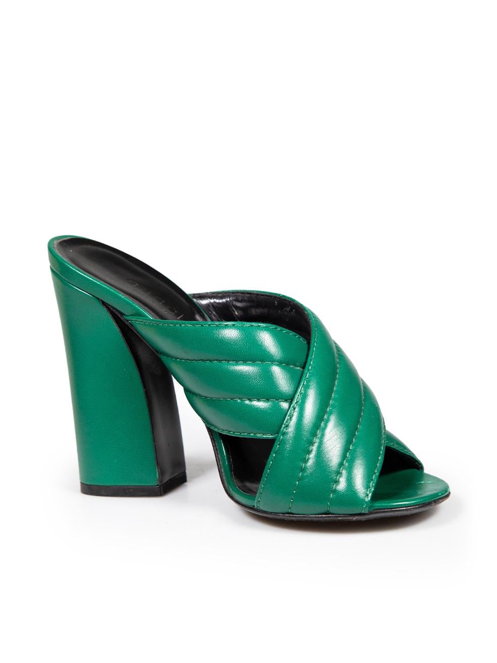 CONDITION is Very good. Minimal wear to heels is evident. Minimal wear is seen on these heels with a few scratches on the insoles and straps with a little discolouration inside the straps on this used Gucci designer resale item.
 
 
 
 Details
 
 
