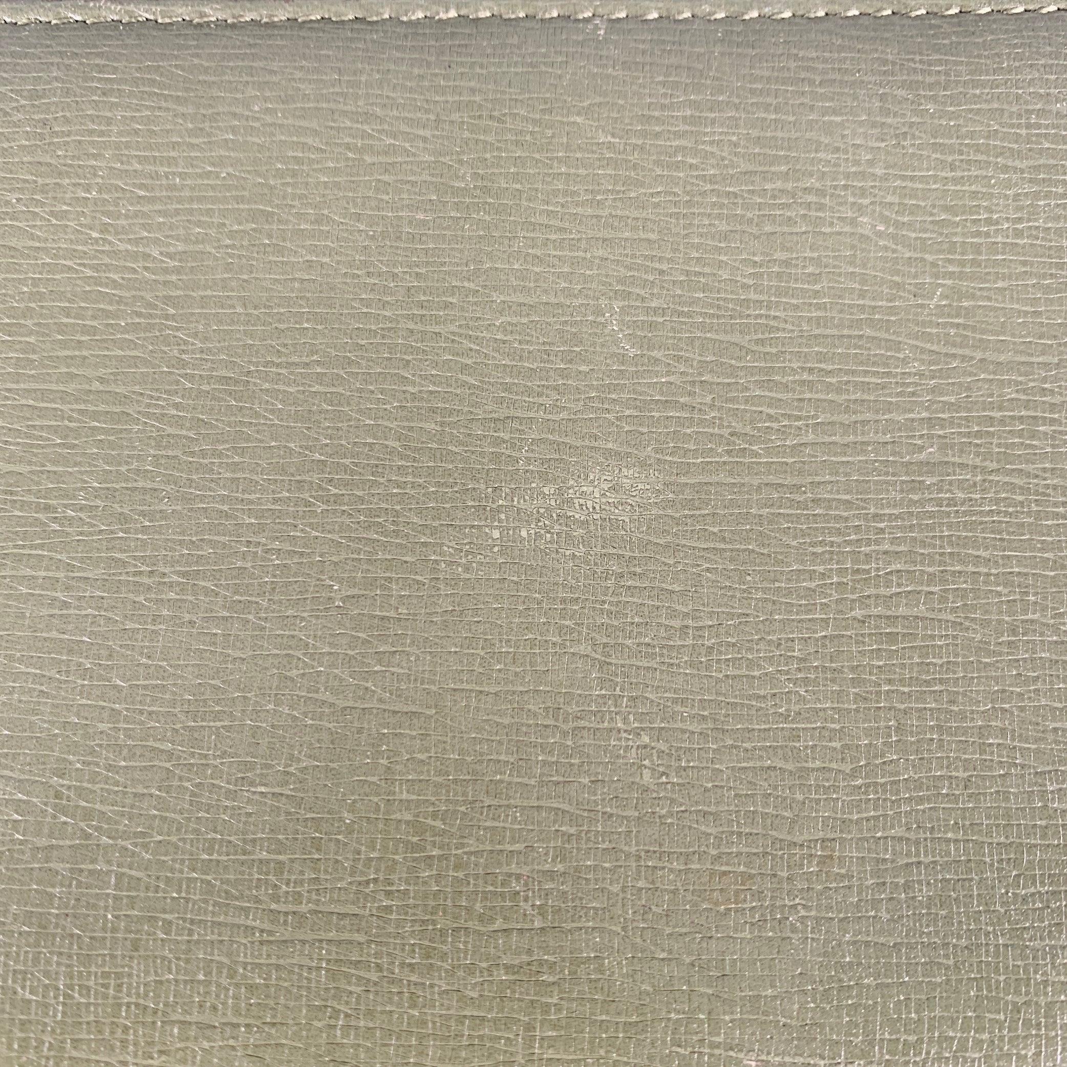 GUCCI Green Leather Zip Wallet For Sale 1