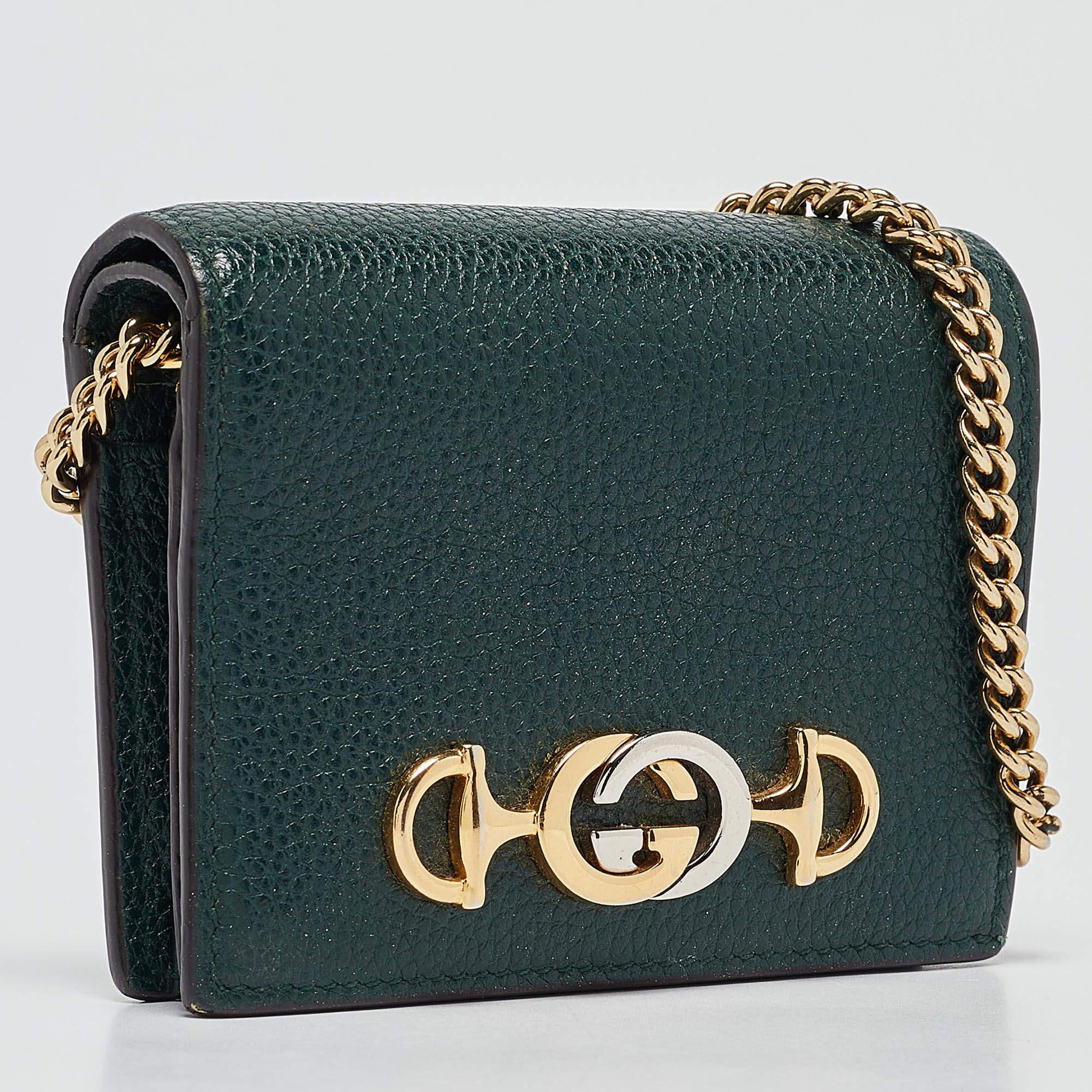 Gucci Green Leather Zumi Wallet On Chain In Good Condition In Dubai, Al Qouz 2