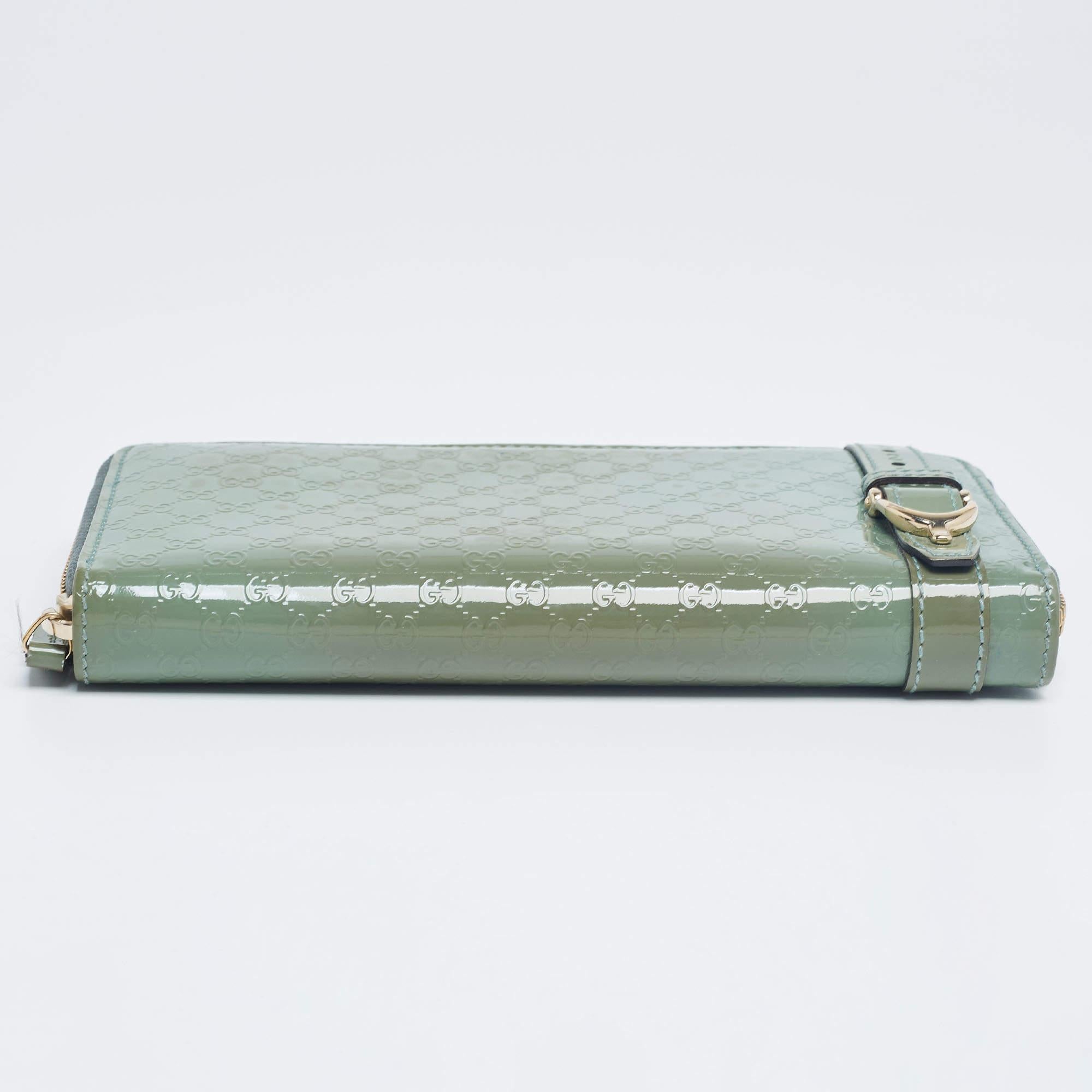 Gucci Green Microguccissima Patent Leather Zip Around Wallet For Sale 1