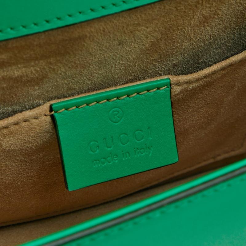 Gucci Green Mini Web Chain Sylvie Top Handle Bag In Good Condition In Dubai, Al Qouz 2