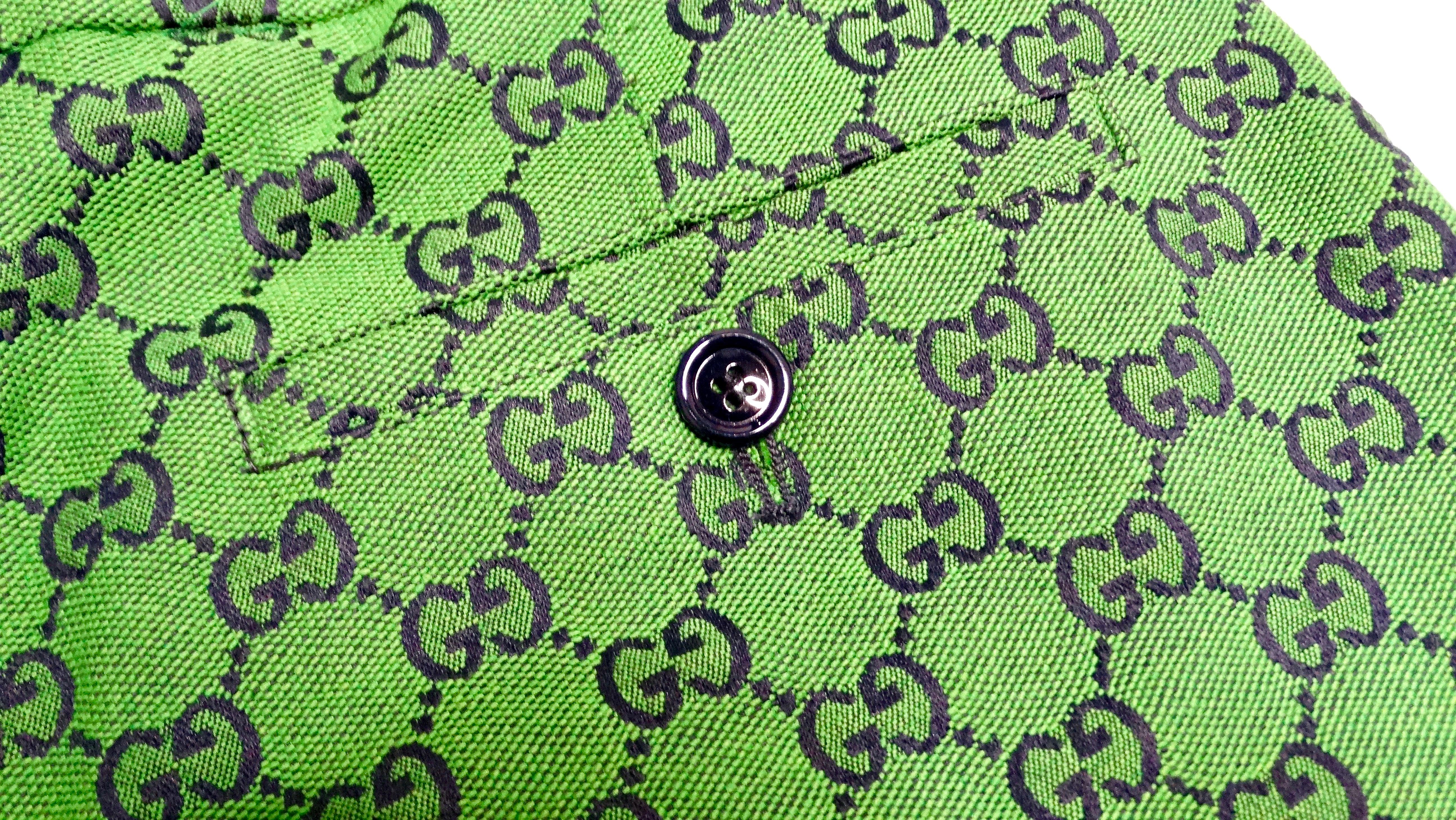 Gucci Green Monogram High-Waisted Pleated Shorts For Sale 1