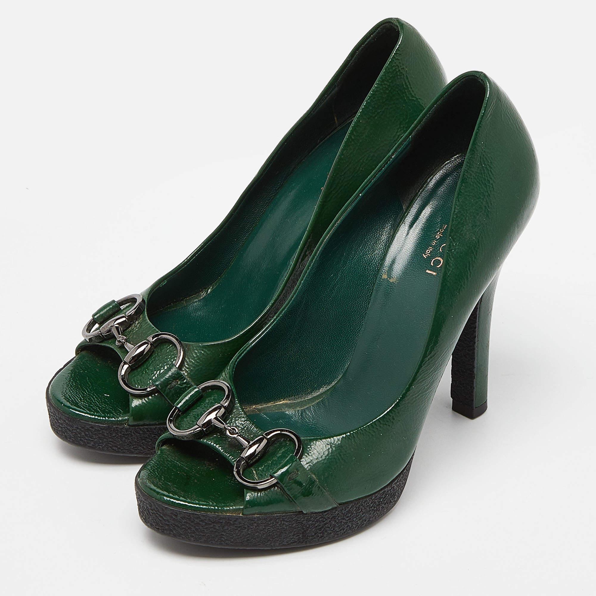 Gucci Green Patent Leather Horsebit Peep Toe Pumps Size 36 For Sale 2