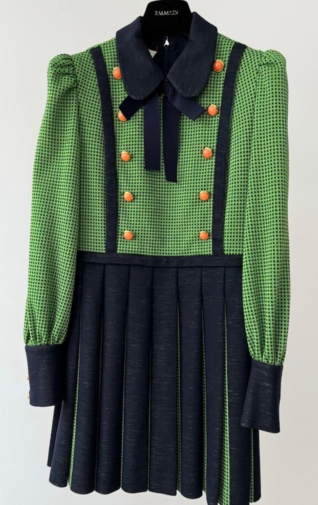 Women's Gucci Green Pleated Dress For Sale